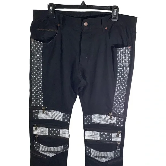 Rockstar Patched Jeans - Picture 2 of 10